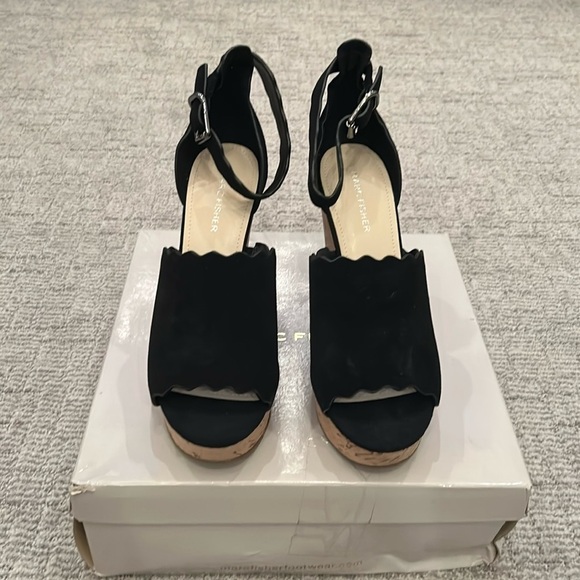 Marc Fisher Mfhayo Black Suede 10 - Picture 2 of 6